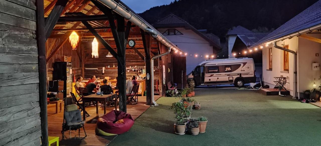 Bikeski Family Hotel, B&B, Apartaments, Rooms Mezica Luaran gambar